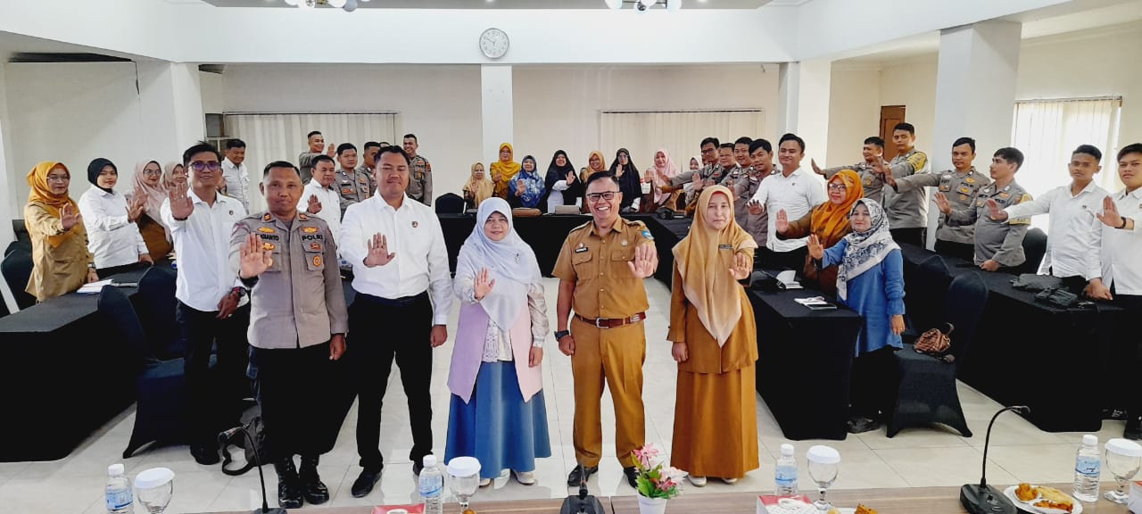 Bimbingan Teknis Assesment Awal Bagi Korban dan Pelaku Kekerasan Terhadap Perempuan dan Anak yang dilaksanakan pada tanggal 16-17 Juni 2025 di Ruang Eten Hotel Khas Ombilin.