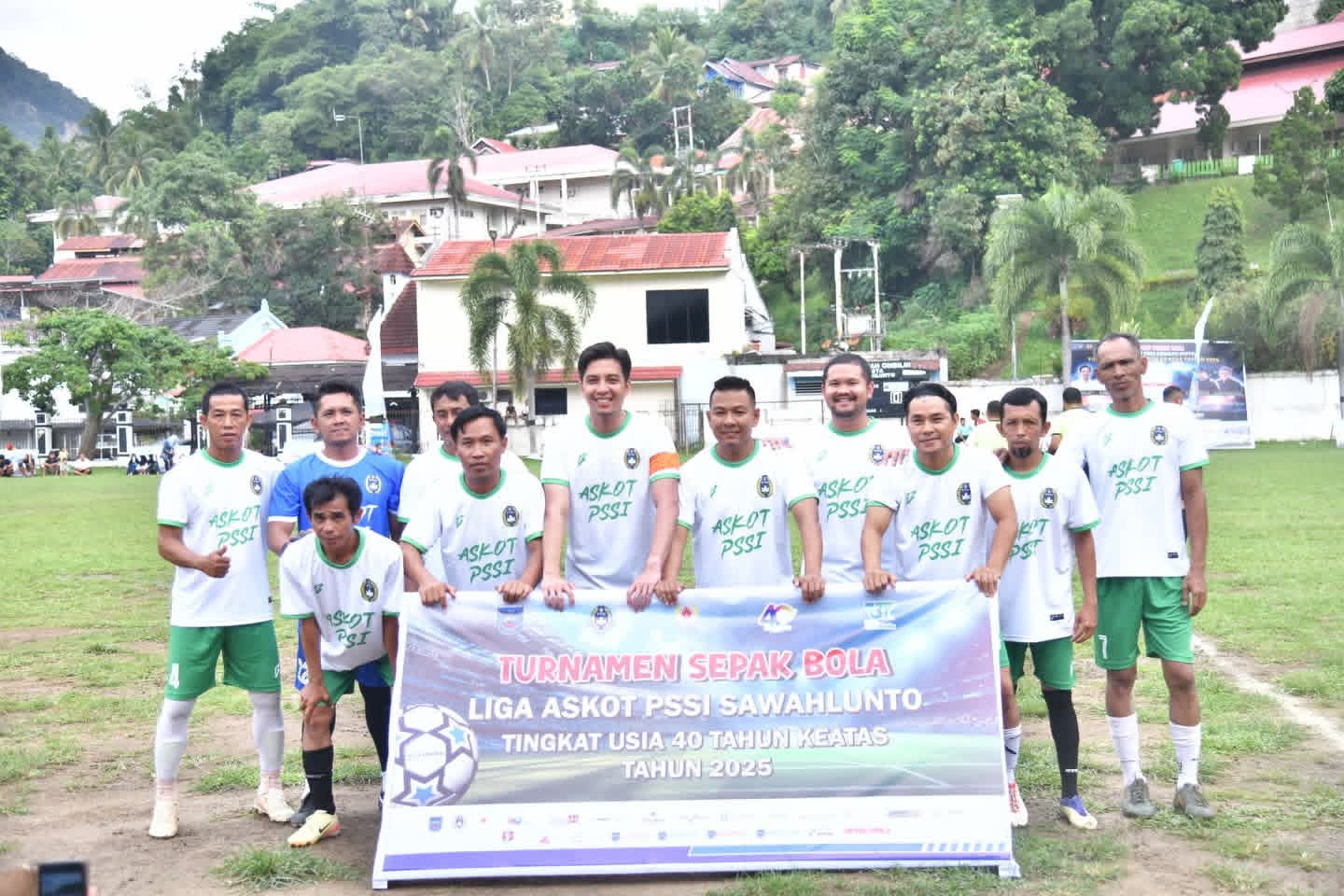 Wali Kota Sawahlunto Buka Turnamen  Sepak Bola Liga Askot PSSI  Usia 40 tahun+ Tahun 2025
