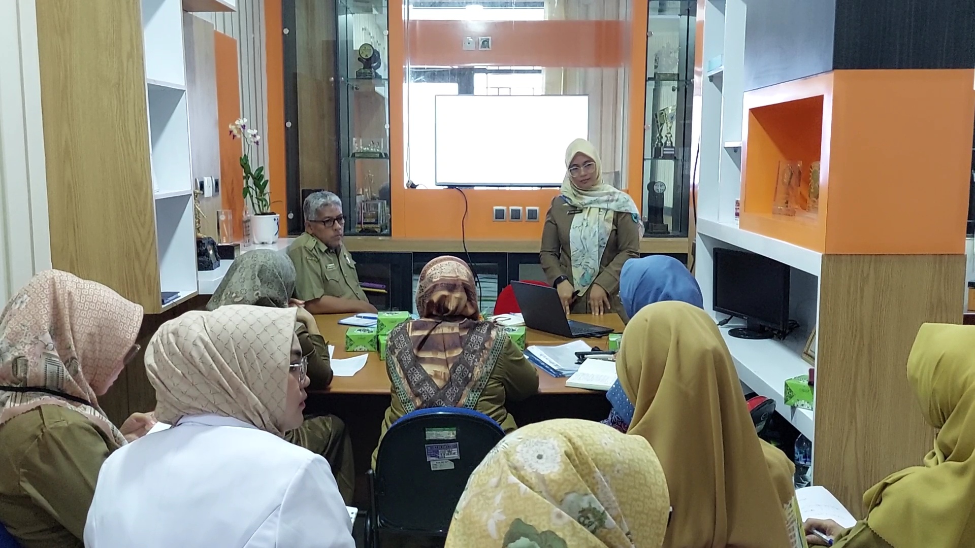 Rapat Evaluasi Akuntabilitas Kinerja Perangkat Daerah dan Evaluasi Standar Pelayanan Minimal