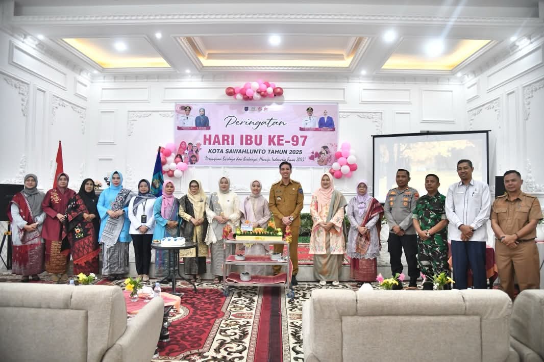 Wali Kota Riyanda Putra Pimpin Upacara  Peringatan Hari Ibu ke-97 Kota Sawahlunto