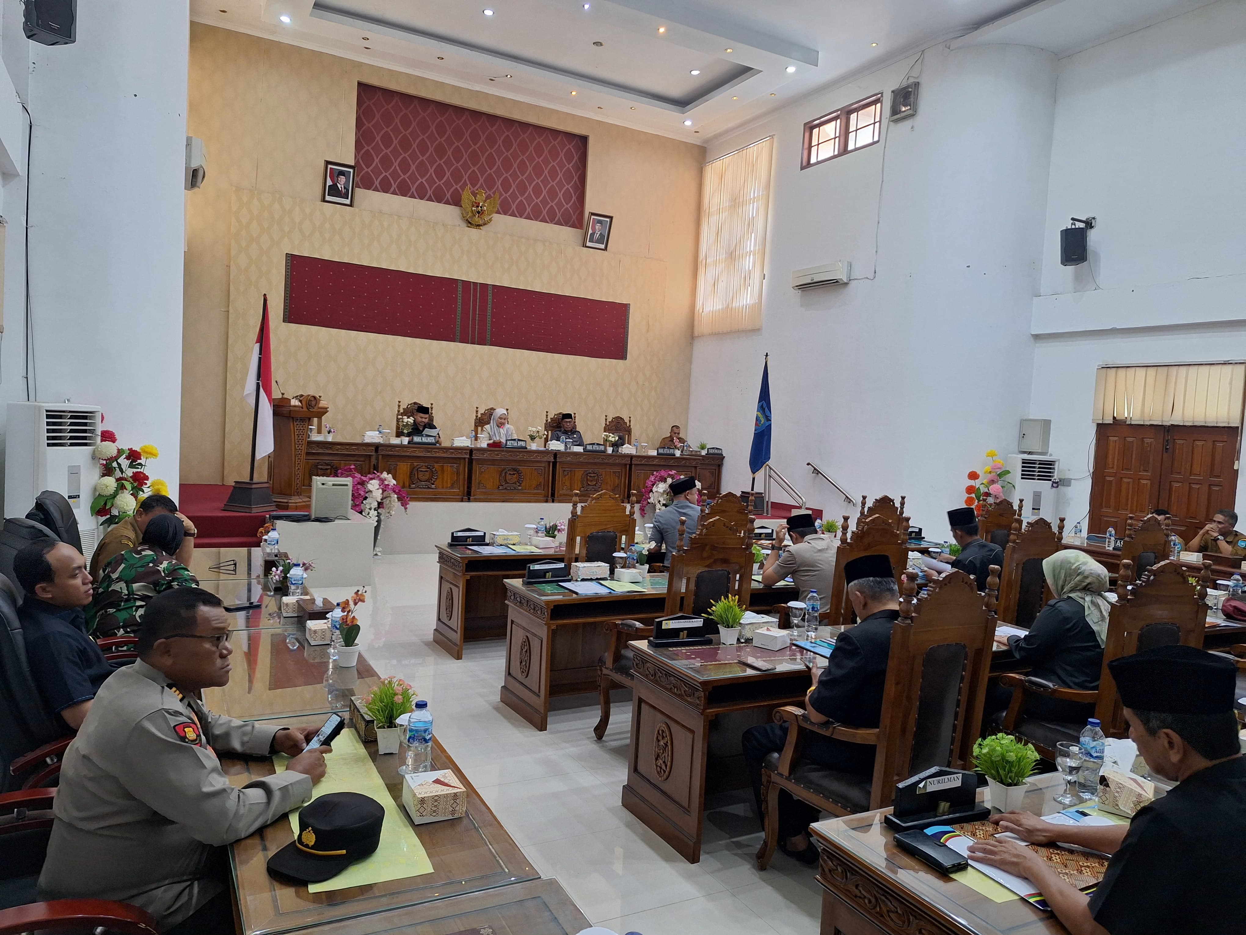 5 Fraksi DPRD  Kota Sawahlunto Sampaikan Pandangan Umum terhadap Nota Pengantar Wali Kota Sawahlunto terkait dengan 2 Ranperda Kota Sawahlunto