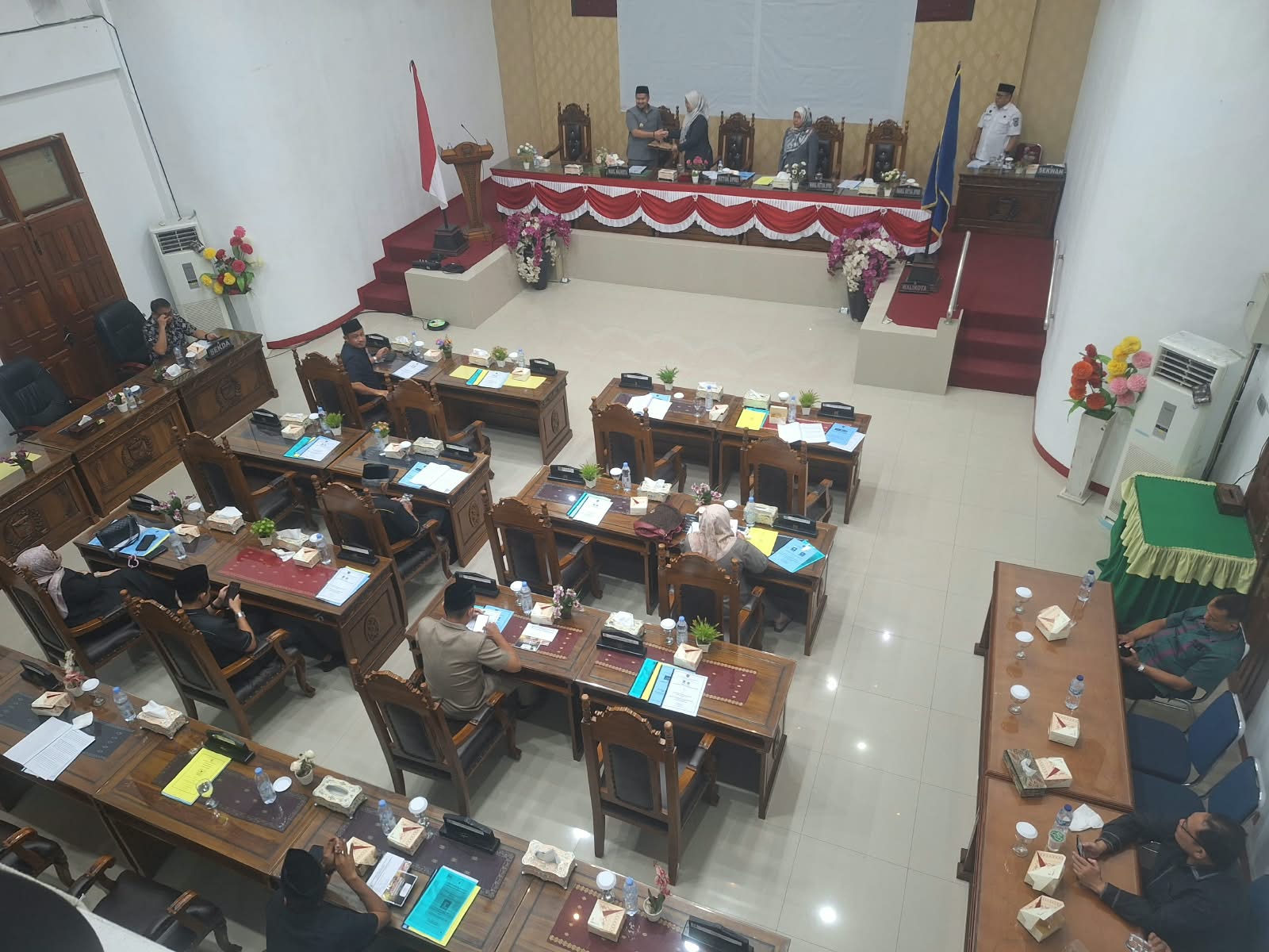 5 Fraksi DPRD Sampaikan Pemandangan Umum terhadap Nota Pengantar Wali Kota atas Ranperda tentang Perubahan APBD Tahun Anggaran 2026