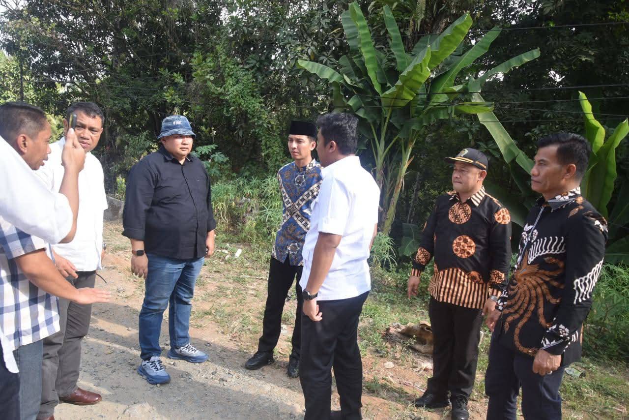 Wali Kota Sawahlunto Dampingi Wagub Sumbar Tinjau Jalan Rusak di Waringin Lubang Panjang