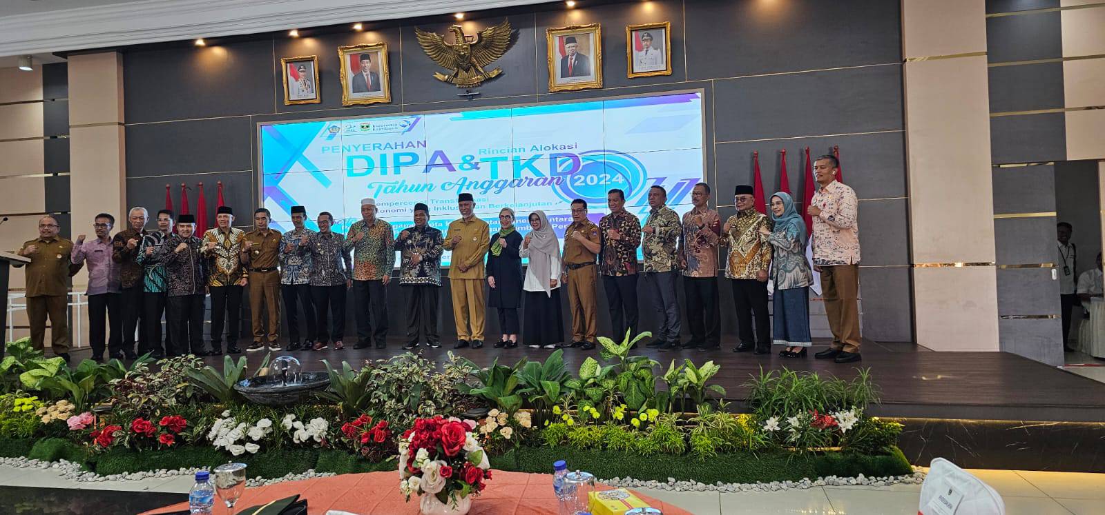 Sekretaris Daerah Kota Sawahlunto Dr. dr. Ambun Kadri, MKM, mengikuti kegiatan penyerahan DIPA dan rincian alokasi TKD Tahun Anggaran 2024