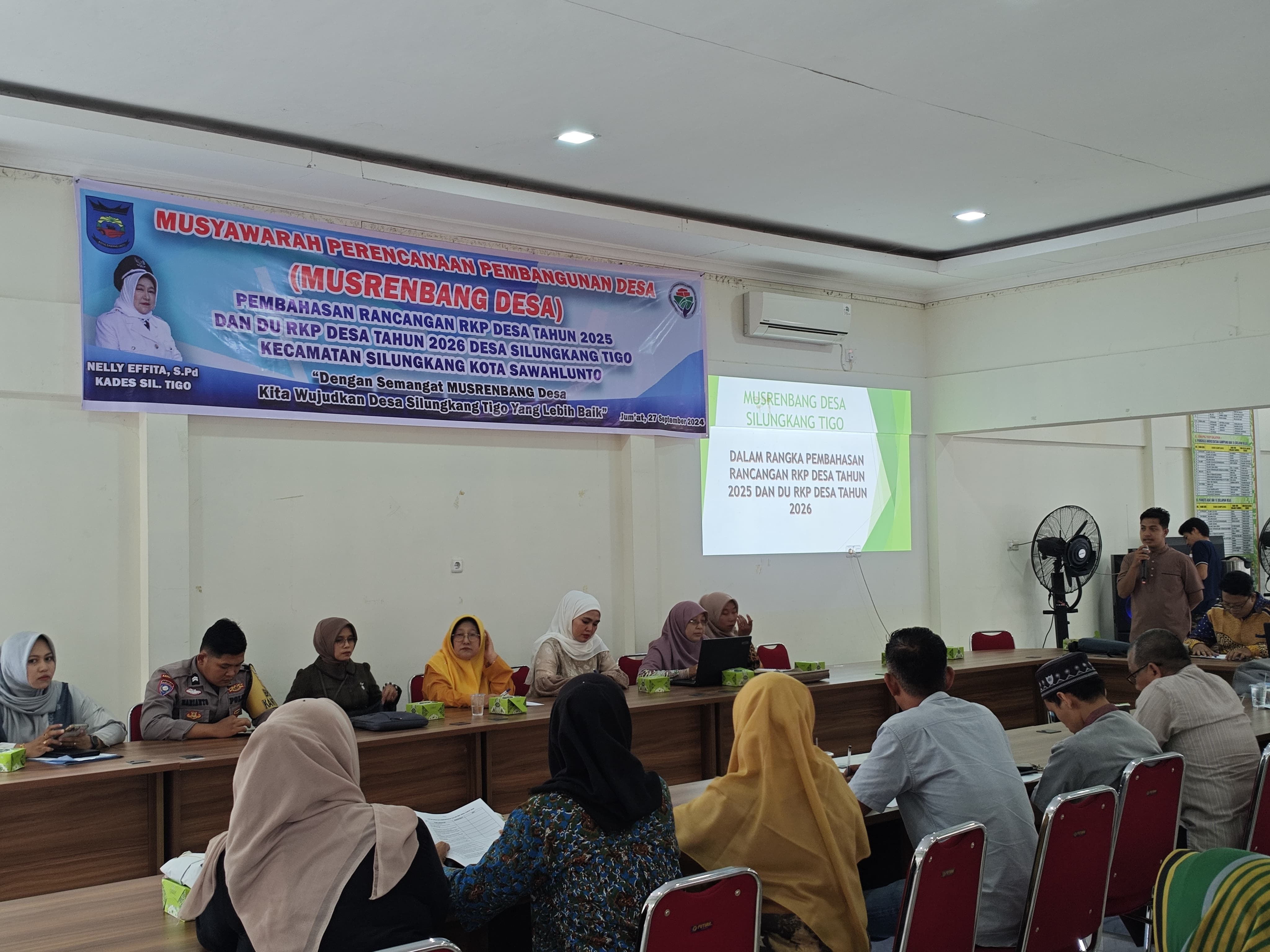 Musrenbang pembahasan RKPDesa tahun 2025 dan DU RKPDesa Tahun 2026 di Desa Silungkang Tigo