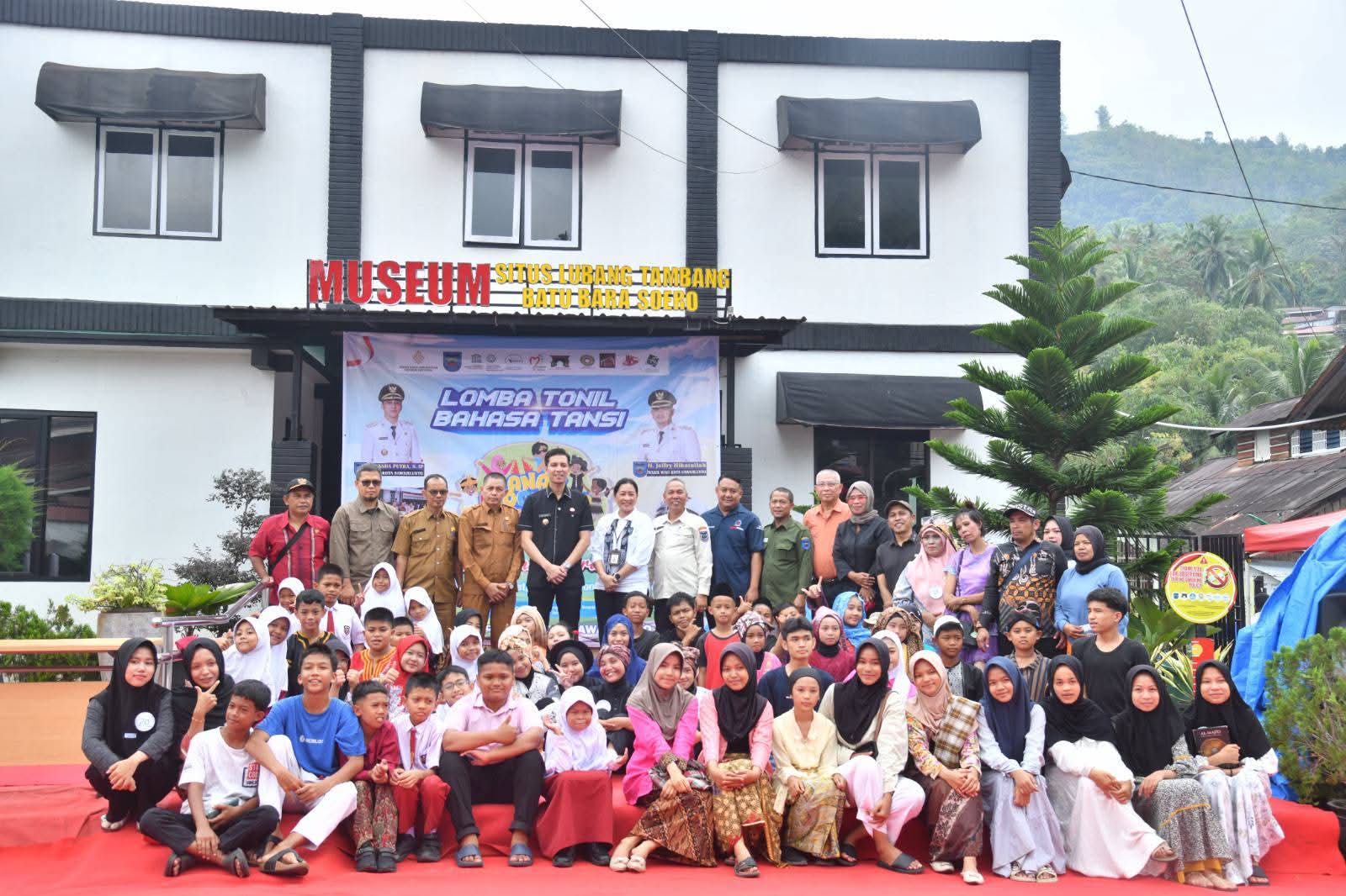 Sawahlunto Gelar Lomba Tonil  Bahasa Tangsi di Museum Lubang Tambang Soero
