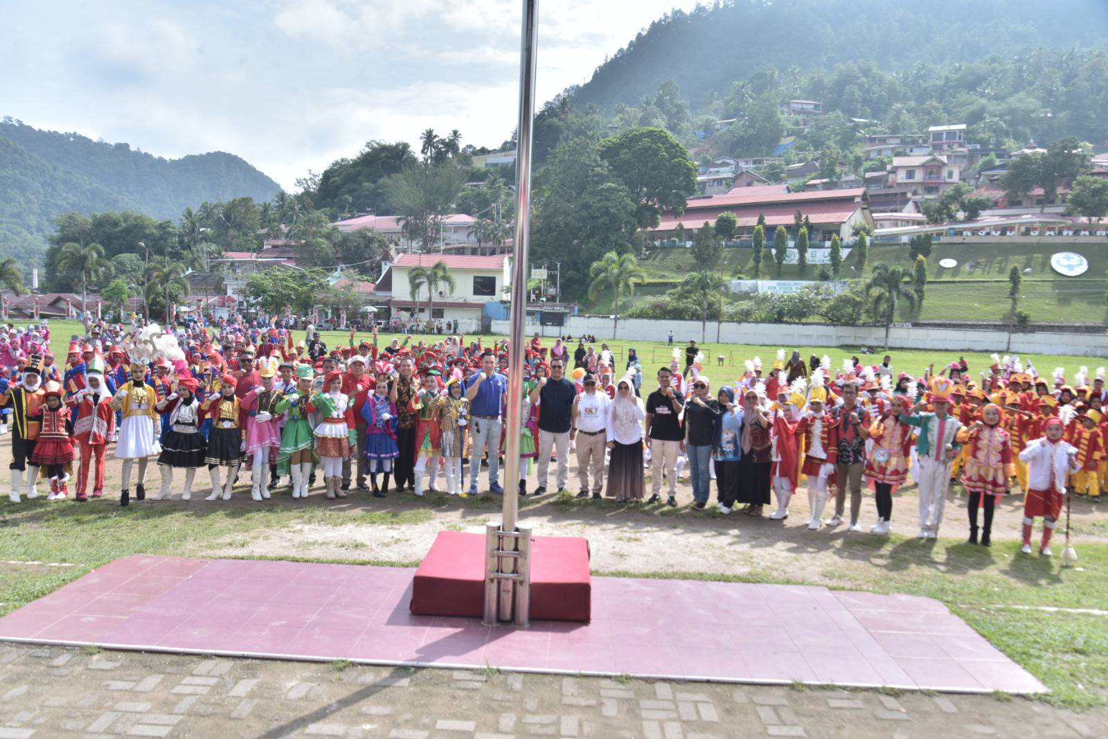 Sawahlunto Drumband Competition 2023 berlangsung lancar dan meriah di Lapangan Ombilin.
