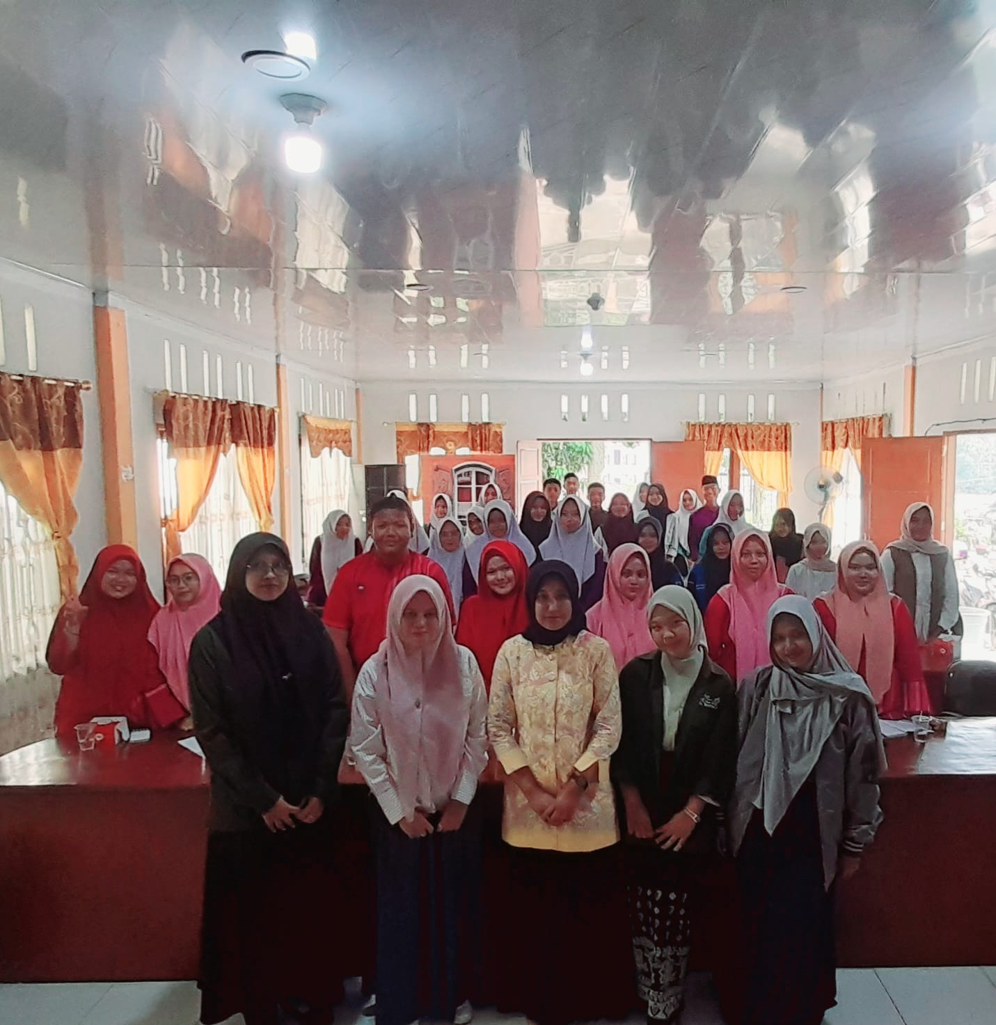 Seleksi dan Pembekalan Calon Pengurus Forum Anak Kota Arang Periode 2025-2027 yang dilaksanakan di Ruang Pertemuan PKK Kota Sawahlunto.