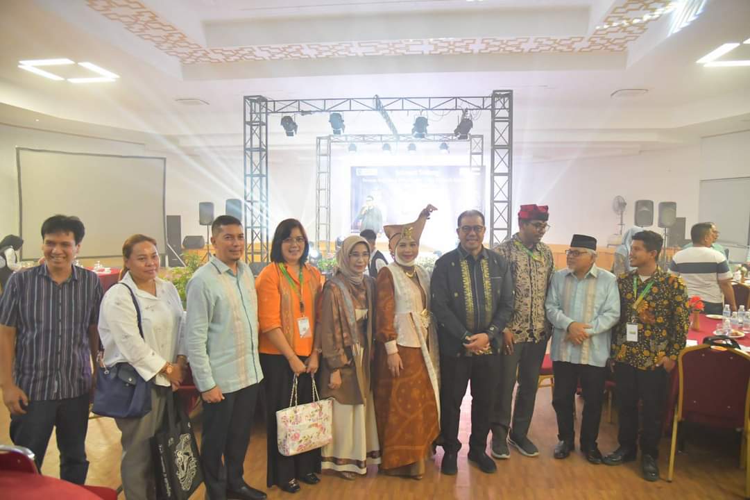 Peserta Rakornas Geopark Indonesia Tahun 2023 dan Perencanaan Program Kerja Tahun 2024 Ikuti Jamuan Makan Malam di BDTBT Sawahlunto