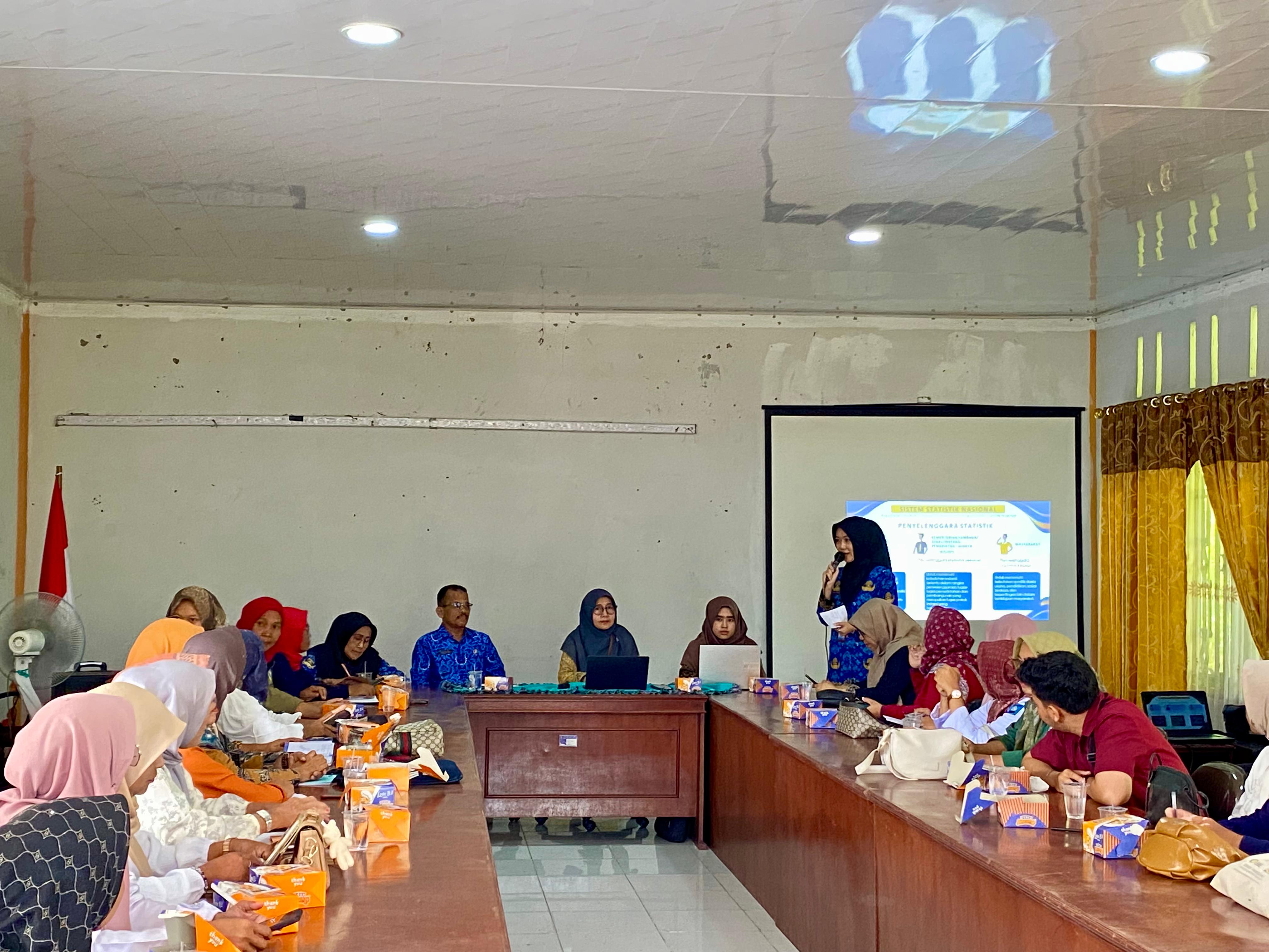 Rapat koordinasi dan evaluasi pemutakhiran data PPKS semester I tahun 2024