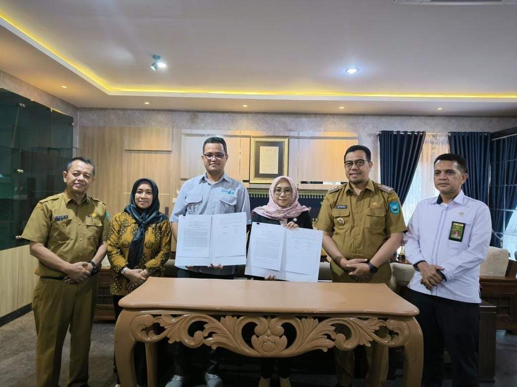 Pj Walikota Zefnihan hadiri penandatanganan Kesepakatan Kerja Sama PDAM dengan Bank Nagari