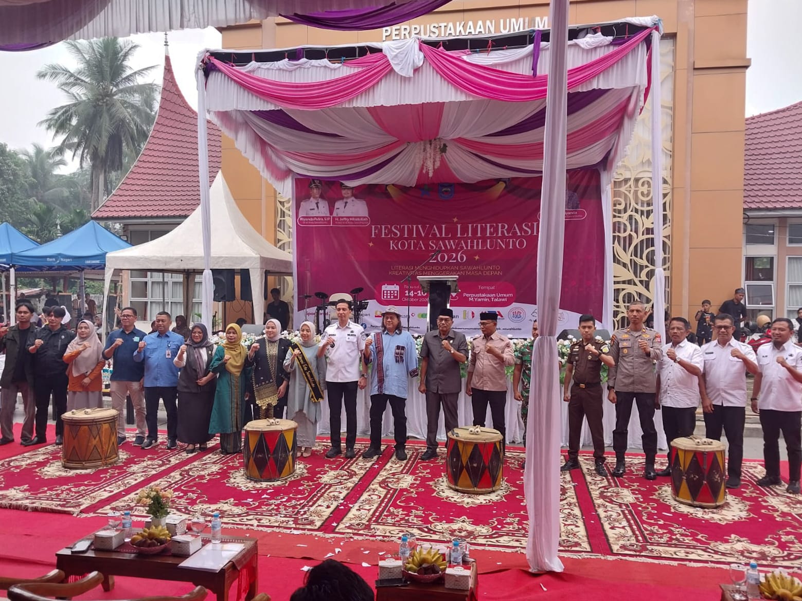 Wali Kota Riyanda Putra Buka Festival Literasi Kota Sawahlunto 2026
