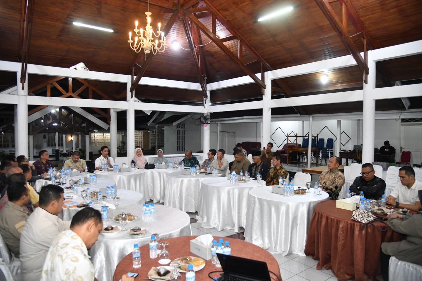 Wali Kota Sawahlunto Didampingi Wakil Wali Kota dan Sekretaris Daerah Kota Sawahlunto Gelar  Silaturahmi Dengan Pimpinan  dan Anggota DPRD Kota Sawahlunto