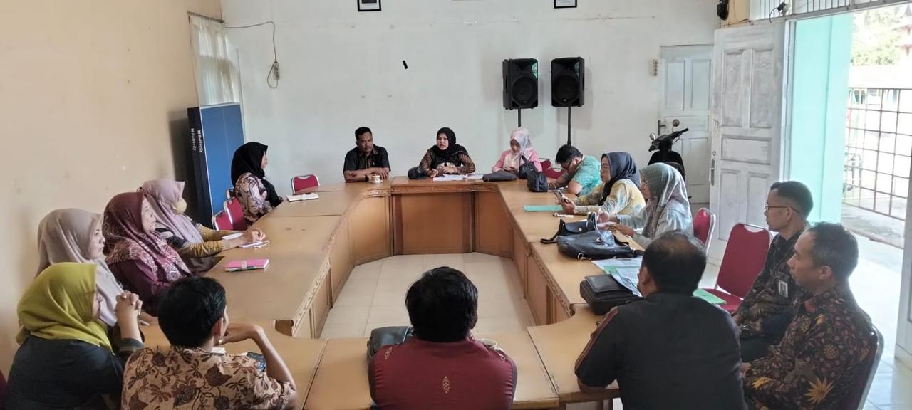 monitoring dan evaluasi administrasi pemerintahan desa tahun 2025