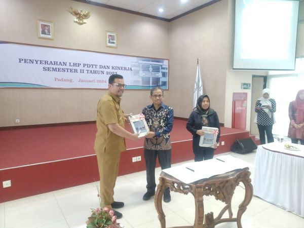 Pemerintah Kota Sawahlunto menerima LHP PDTT   dan Kinerja Semester II Tahun 2023 dari Badan Pemeriksa Keuangan (BPK) Perwakilan Sumatera Barat (Sumbar)