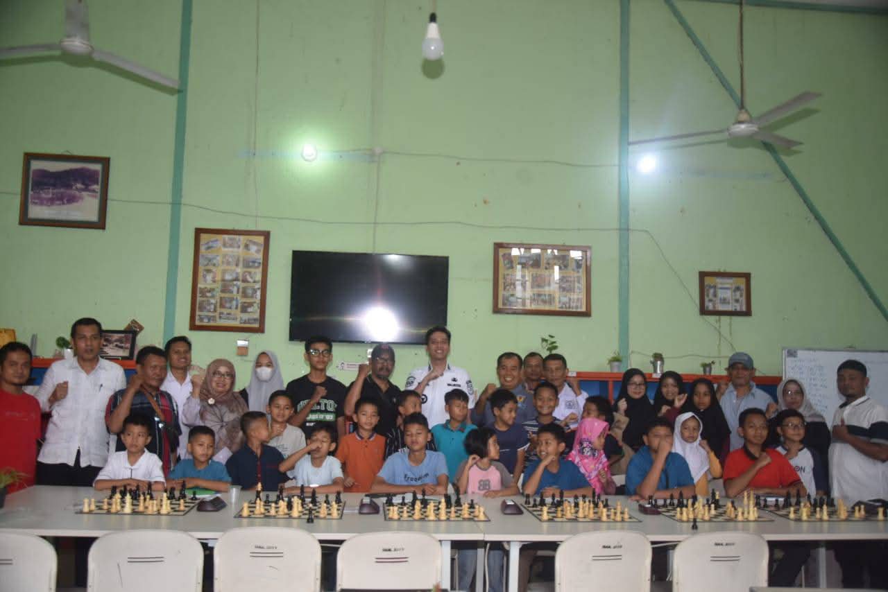 Wali Kota Tinjau Sekolah Catur Sawahlunto: Membangun Prestasi dan Karakter Sejak Dini