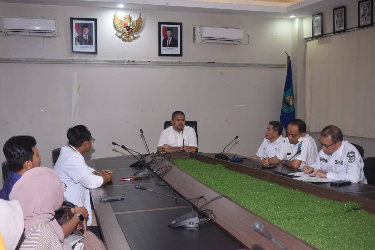 Audiensi tentang dinamika pengelolaan RSUD bersama Wakil Wali ota Sawahlunto