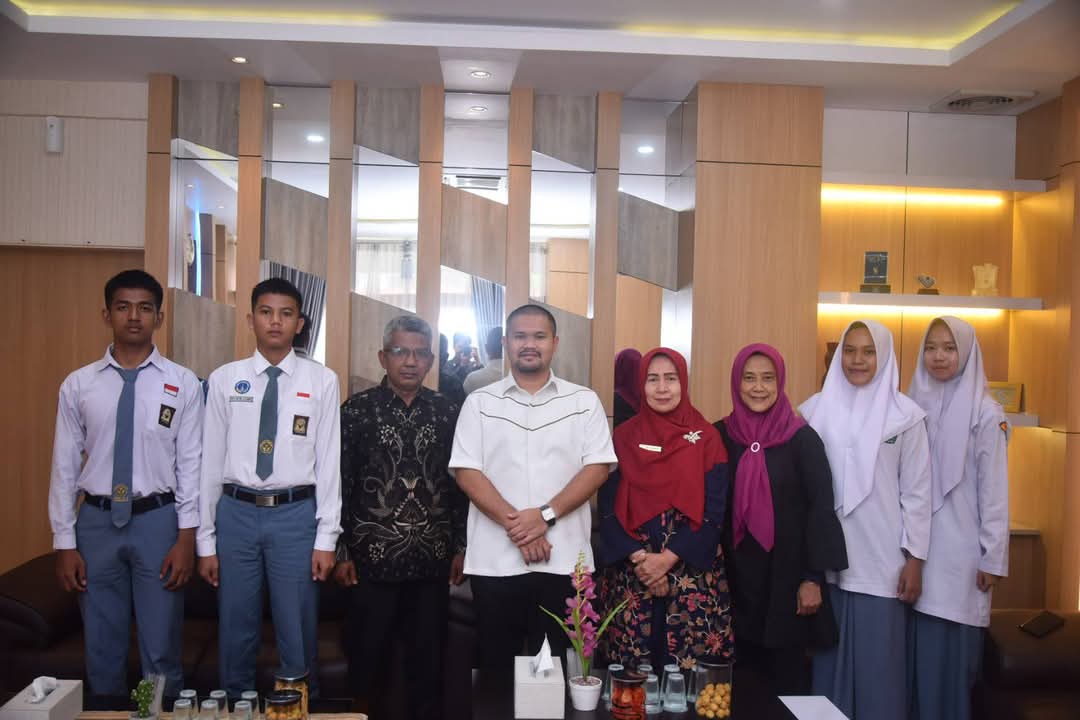 Wawako Sawahlunto Terima Audiensi Pelajar Peserta Seleksi Paskibra Tingkat Sumatra Barat