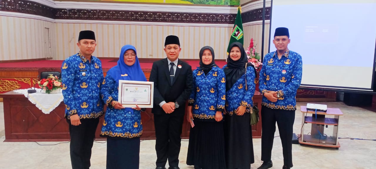 Penghargaan Stratifikasi UKS/M untuk TK Pembina Salak