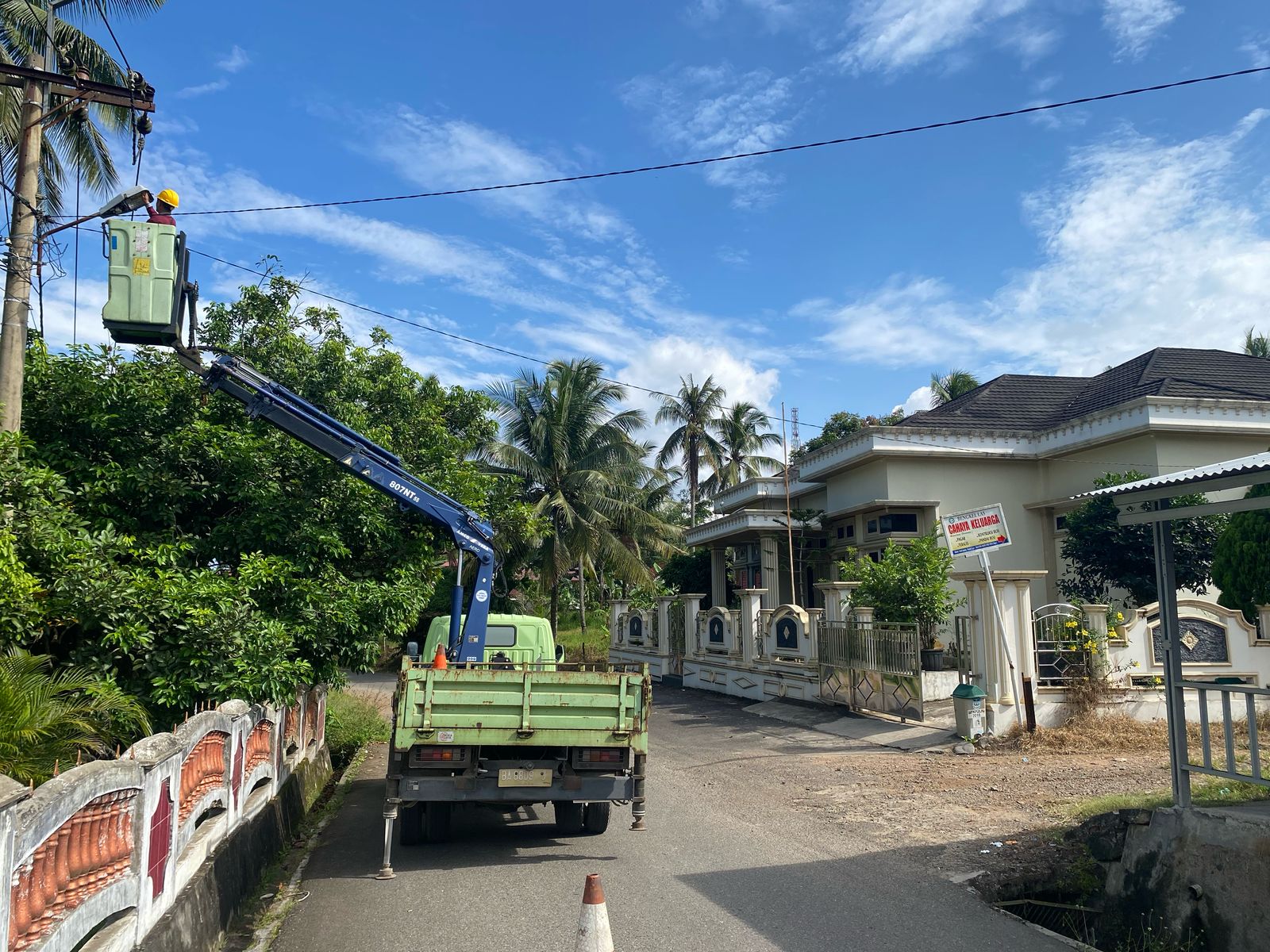 Dishub Sawahlunto Tuntaskan Perbaikan PJU dalam Program 100 Hari Kerja Wali Kota dan Wakil Wali Kota