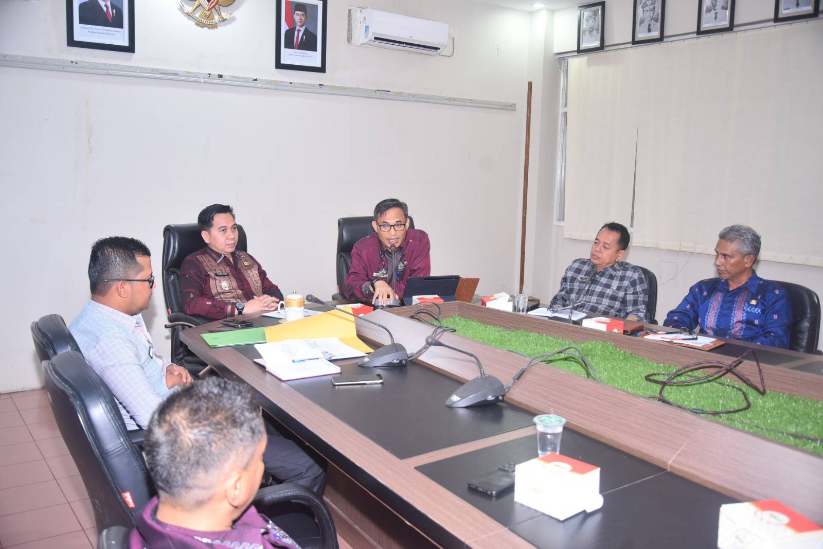 Rapat pembahasan Optimalisasi penggunaan dana CSR/TJSL dari Badan Usaha