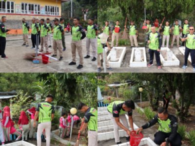 Giat Bersih Taman Makam Pahlawan Kubang Sirakuk Sawahlunto