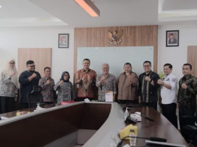 Pj Walikota Zefnihan audiensi dengan Pusat  Fasilitasi Instruktur Daerah bersama Ketua DPRD Kota Sawahlunto Ibu Eka Wahyu, Kepala Bappeda Provinsi Bapak Medi Iswandi serta beberapa OPD terkait