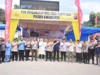 Wali Kota Sawahlunto Riyanda Putra bersama jajaran Forkopimda tinjau Pos Pam dan Pos Yan Operas Ketupat Singgalang 2025
