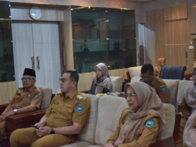 Penjabat (Pj) Wali Kota Sawahlunto Dr. Zefnihan, AP, M.Si, ikuti rapat mingguan  penanganan inflasi daerah yang digelar Kemendagri secara virtual