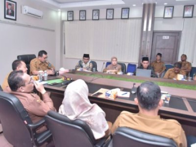 Penjabat (Pj) Wali Kota Sawahlunto Dr. Zefnihan, AP, M.Si, memimpin rapat koordinasi pemerintahan terdepan Triwulan IV persiapan penyelenggaraan Pemilu 2024 oleh KPU dan Bawaslu Kota Sawahlunto