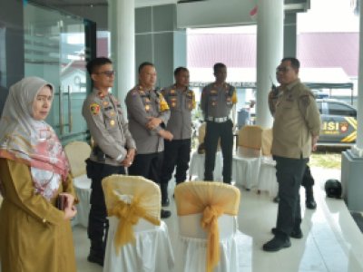 Penjabat (Pj) Wali Kota Sawahlunto, Dr. Zefnihan, AP, M.Si, tinjau pelaksanaan rapat pleno terbuka rekapitulasi hasil penghitungan perolehan suara Pemilihan Umum (Pemilu) tahun 2024