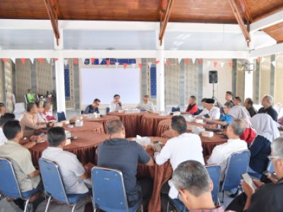 Rapat koordinasi bersama jajaran pimpinan perangkat daerah tentang  tindak lanjut program terkait Aparatur Sipil Negara (ASN) kategori PPPK dan tenaga outsourcing