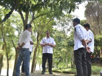 Pj Walikota Zefnihan meninjau langsung Taman Satwa Kandi