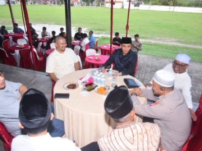 Wali Kota Sawahlunto Riyanda Putra bersama Wakil Wali Kota Jeffry Hibatullah hadiri buka bersama Kini Kota Sawahlunto