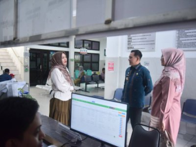 Penjabat (Pj) Wali Kota Sawahlunto Fauzan Hasan, S.STP, M.Si tinjau penerapan Integrasi Layanan Primer (ILP) di Puskesmas Sungai Durian