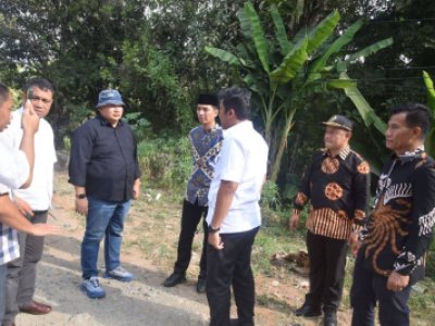 Wali Kota Sawahlunto Dampingi Wagub Sumbar Tinjau Jalan Rusak di Waringin Lubang Panjang