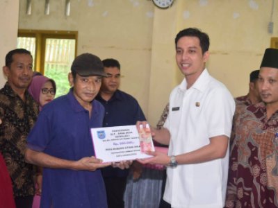 Wali Kota Sawahlunto Riyanda Putra monitor langsung penyaluran Bantuan Langsung Tunai (BLT) Dana Desa Kubang Utara Sikabu