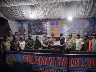 Pj Wali Kota Sawahlunto Fauzan Hasan, S.STP, M.Si tinjau pos pengamanan dan pelayanan Operasi Lilin Natal dan Tahun Baru 2025