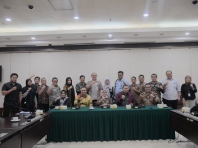 Penjabat (Pj) Wali Kota Sawahlunto, Dr. Zefnihan, AP, M.Si audiensi dengan Deputi Bidang Kemaritiman dan Sumber Daya Alam dan Direktur Sumber Daya Energi, Mineral dan Pertambangan