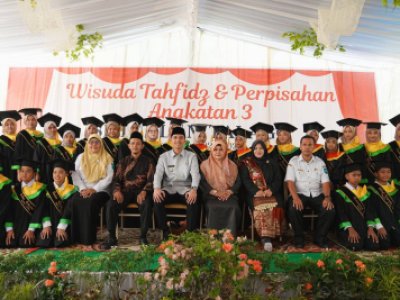 Wali Kota Sawahlunto Hadiri Wisuda Tahfidz dan Perpisahan Siswa SDIT Alam Talago