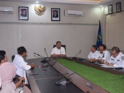 Audiensi tentang dinamika pengelolaan RSUD bersama Wakil Wali ota Sawahlunto