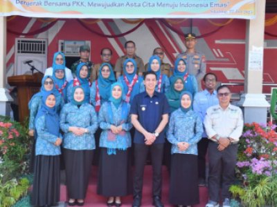 Wali Kota Sawahlunto Dampingi Penilaian  Gerakan PKK Provinsi di Desa Sikalang