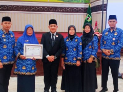 Penghargaan Stratifikasi UKS/M untuk TK Pembina Salak