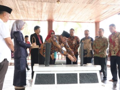 Didampingi Pj. Wali Kota Sawahlunto, Kepala BPIP Kunjungi Makam Pahlawan Nasional Muhammad Yamin di Sawahlunto