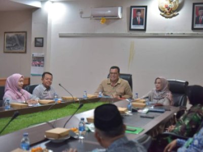 Pj Wali Kota Zefnihan pimpin rakor Forkopimda bahas stabilitas pangan menjelang Ramadhan  1445 H