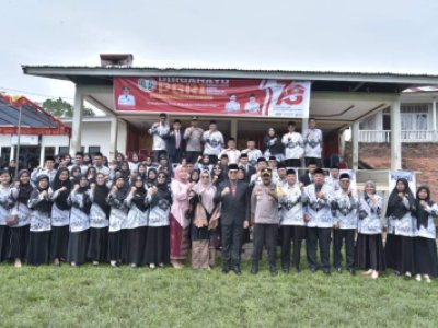 Pj Walikota Sawahlunto ikuti upacara HUT PGRI : Berkomitmen memberikan dukungan kepada guru