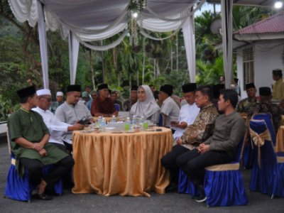 Wakil Wali Kota Sawahlunto Jeffry Hibatullah gelar doa bersama atau tasyakuran  Rumah Dinas Wakil Wali Kota