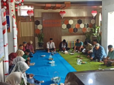 Wirid Bulanan dalam rangka Peringatan Maulid Nabi Muhammad SAW 1446 H dilingkungan Dinas Sosial PMDPPA Kota Sawahlunto.