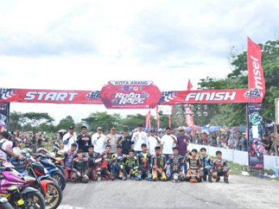 Wali Kota Riyanda Buka" Kota Arang Open Road Race " Di Sirkuit Kandih