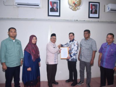 Evaluasi dan penyerahan SK Dewan Pengawas PDAM Kota Sawahlunto